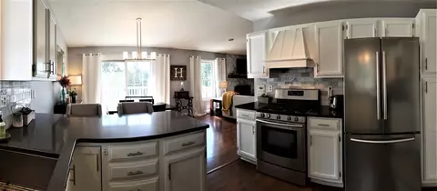 5937 Mcdonald Rd, Roscoe, IL 61073 photo 5