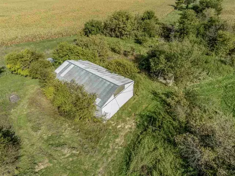 12907 Saunders Rd, Pecatonica, IL 61063 photo 4
