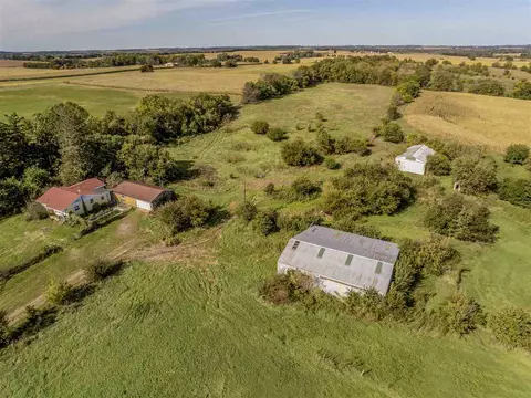 12907 Saunders Rd, Pecatonica, IL 61063 photo 3