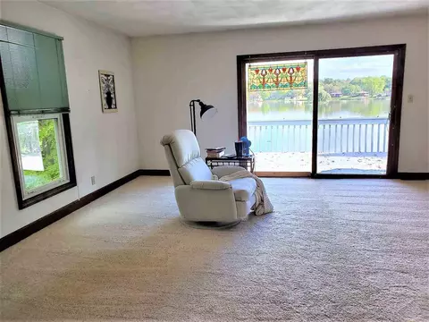 2107 Eagle Dr, Freeport, IL 61032 photo 9