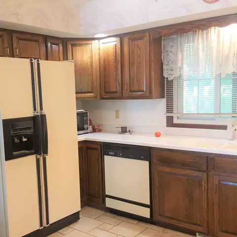 2107 Eagle Dr, Freeport, IL 61032 photo 6