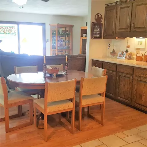 2107 Eagle Dr, Freeport, IL 61032 photo 7