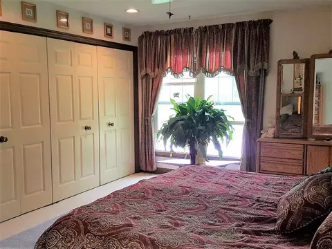 2107 Eagle Dr, Freeport, IL 61032 photo 13