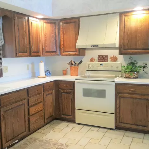 2107 Eagle Dr, Freeport, IL 61032 photo 4