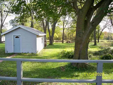 9897 Old River Rd, Roscoe, IL 61073 photo 5