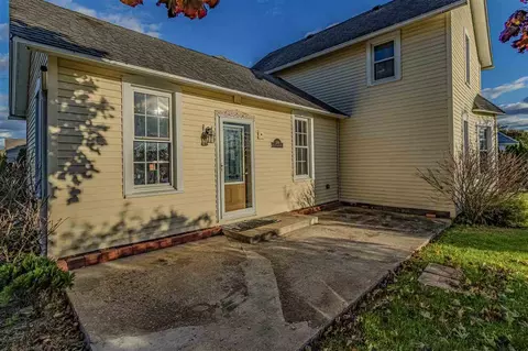 3366 S Pecatonica Rd, Pecatonica, IL 61063 photo 1