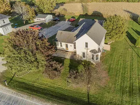 3366 S Pecatonica Rd, Pecatonica, IL 61063 photo 2