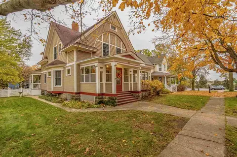 626 Reed St, Pecatonica, IL 61063 photo 2