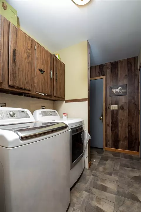 14500 Saunders Rd, Pecatonica, IL 61063 photo 17