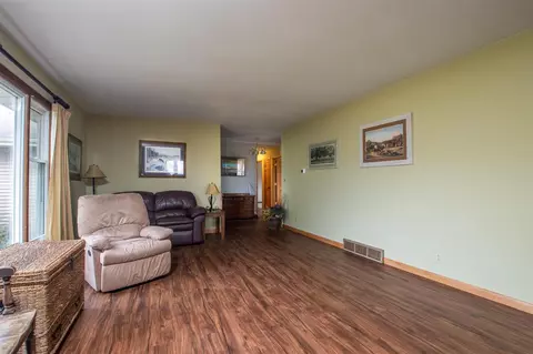 14500 Saunders Rd, Pecatonica, IL 61063 photo 7