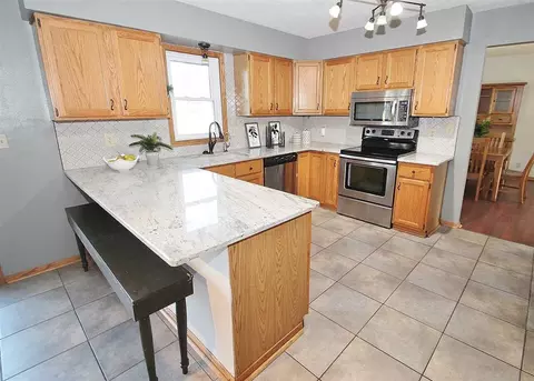 7821 Windspoint Rd, Roscoe, IL 61073 photo 7