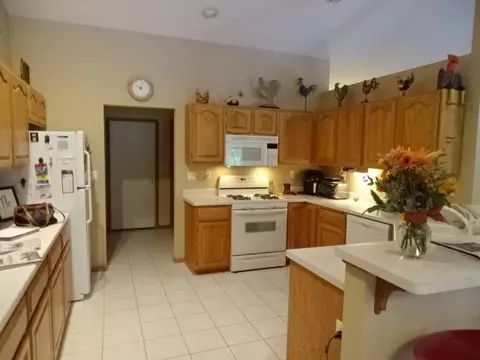 3185 Sandy Pointe, Freeport, IL 61032 photo 11