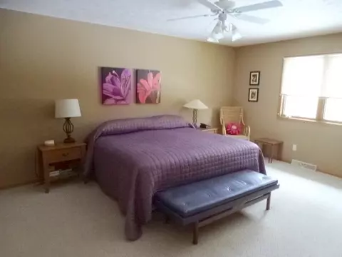 3185 Sandy Pointe, Freeport, IL 61032 photo 4