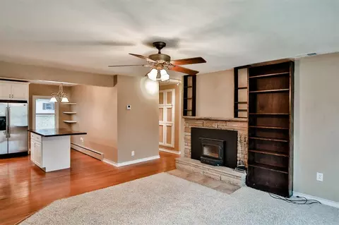 6366 Elevator Rd, Roscoe, IL 61073 photo 8