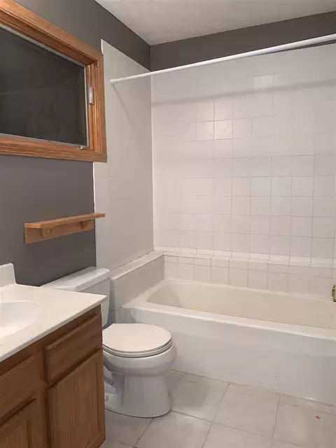270 N 5th St, Capron, IL 61012 photo 13