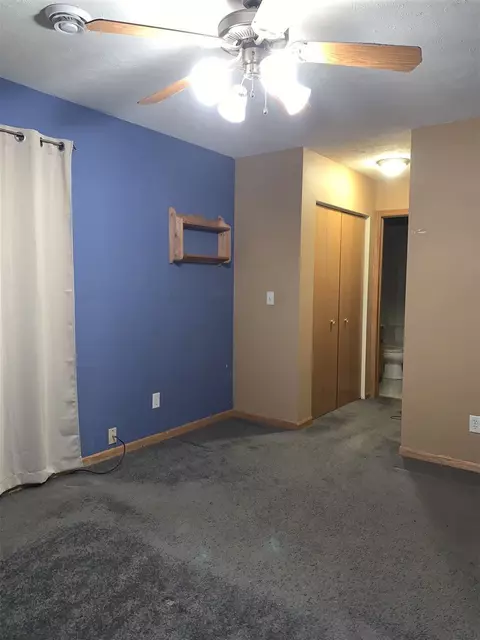 270 N 5th St, Capron, IL 61012 photo 12