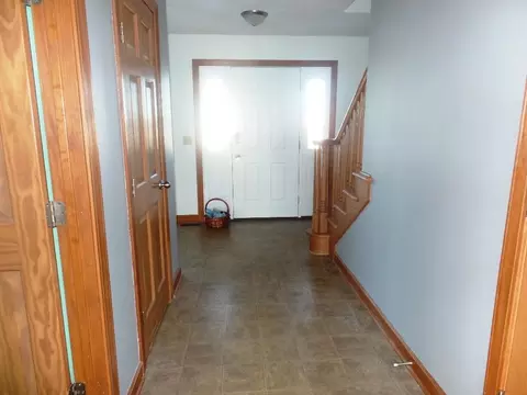 706 Charlemont, Roscoe, IL 61073 photo 8