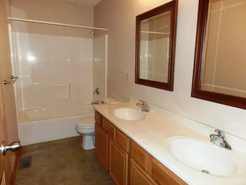706 Charlemont, Roscoe, IL 61073 photo 18