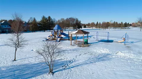 1875 College Green Dr, Elgin, IL 60123 photo 25