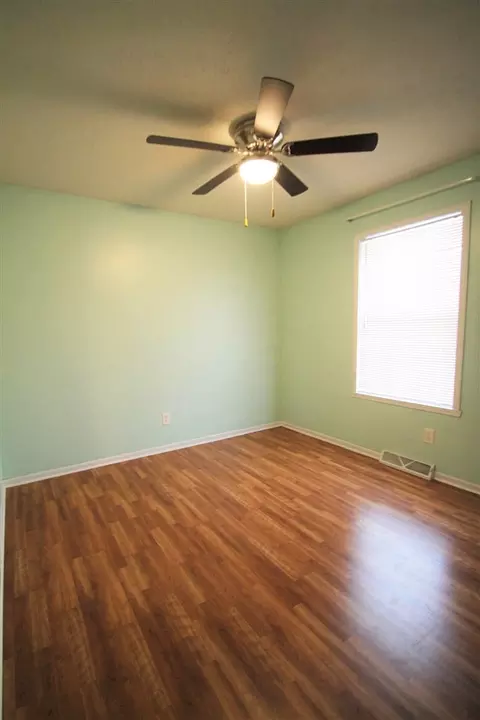 9792 Redfield, Roscoe, IL 61073 photo 14