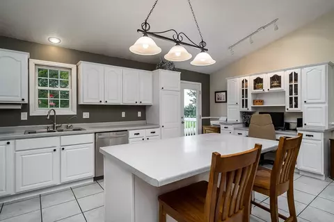 8634 Coon Trail Rd, Capron, IL 61012 photo 9