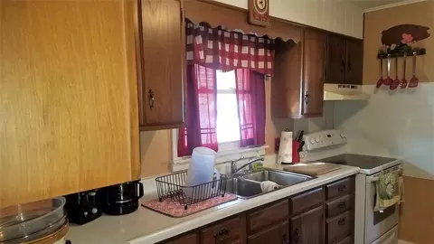 403 E King St, Polo, IL 61064 photo 15