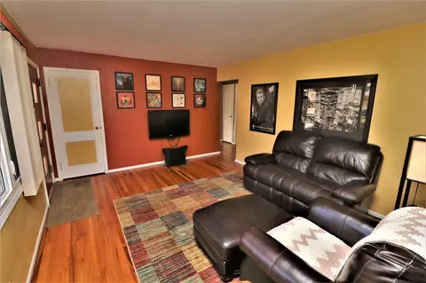 2 Thrush Cir, Rockford, IL 61107 photo 2