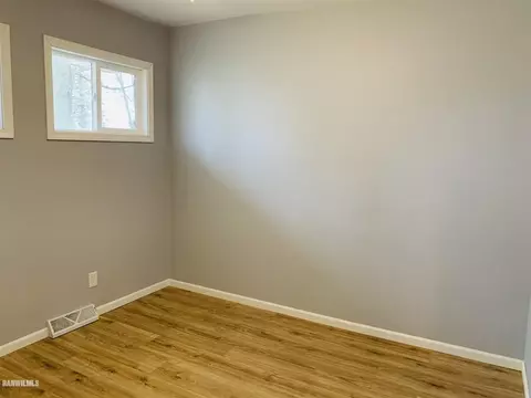 1407 Winter Dr, Freeport, IL 61032 photo 19