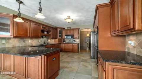 1609 N Thistle Dr, Freeport, IL 61032 photo 12