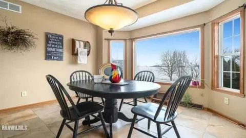 1609 N Thistle Dr, Freeport, IL 61032 photo 15