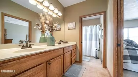 1609 N Thistle Dr, Freeport, IL 61032 photo 29