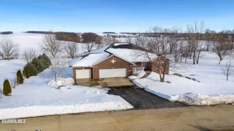 1609 N Thistle Dr, Freeport, IL 61032 photo 4