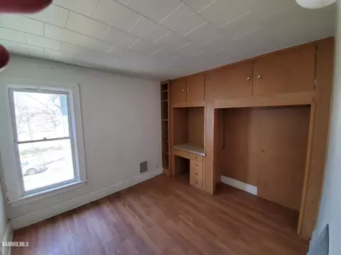 115 E Washington, Freeport, IL 61032 photo 13