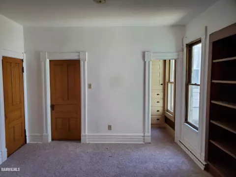 115 E Washington, Freeport, IL 61032 photo 7