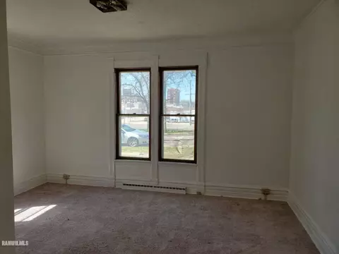 115 E Washington, Freeport, IL 61032 photo 6