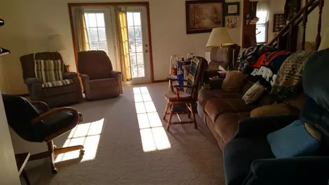 6164 E Flagg Rd, Ashton, IL 61006 photo 9