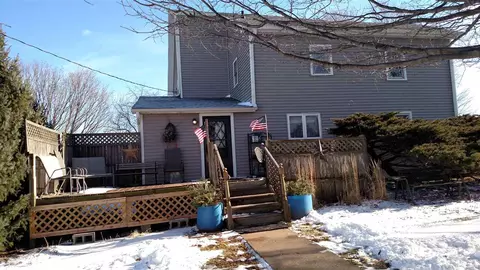 6164 E Flagg Rd, Ashton, IL 61006 photo 1