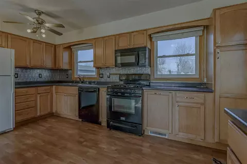 504 26th St, Sterling, IL 61081 photo 9