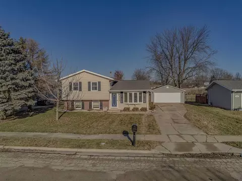 504 26th St, Sterling, IL 61081 photo 3