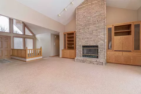 12075 N Ledges Dr, Roscoe, IL 61073 photo 4