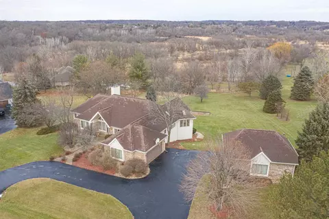 12075 N Ledges Dr, Roscoe, IL 61073 photo 3