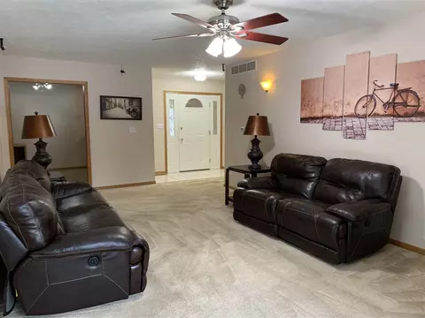 4042 E Mockingbird, Byron, IL 61010 photo 6