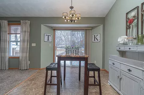 11209 Downing Ln, Roscoe, IL 61073 photo 7