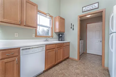11209 Downing Ln, Roscoe, IL 61073 photo 8