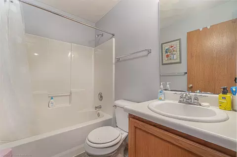 11209 Downing Ln, Roscoe, IL 61073 photo 12