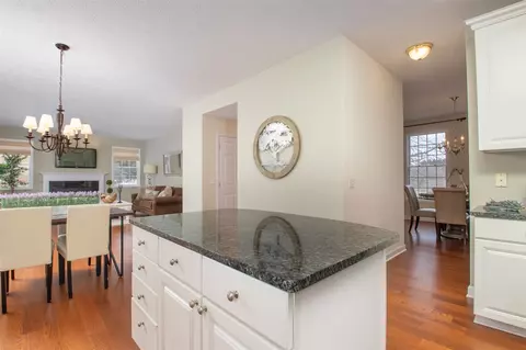 8236 Killarney Aire Rd, Roscoe, IL 61073 photo 9
