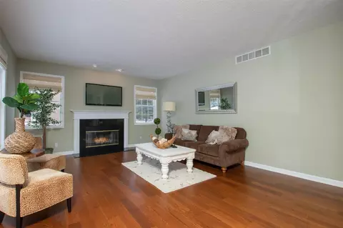 8236 Killarney Aire Rd, Roscoe, IL 61073 photo 14