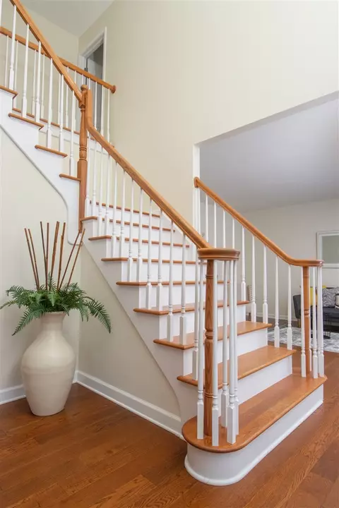 8236 Killarney Aire Rd, Roscoe, IL 61073 photo 3