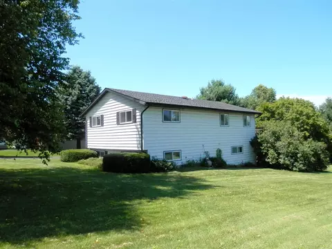 98 Newport Rd, Lake Summerset, IL 61019 photo 3