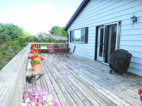 98 Newport Rd, Lake Summerset, IL 61019 photo 11